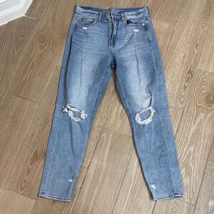 American Eagle Mom Jean